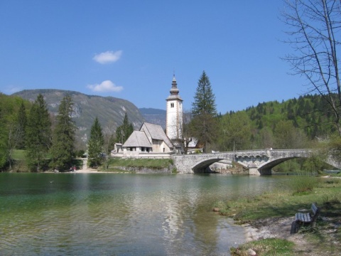 80Bohinjsko_jezero_05