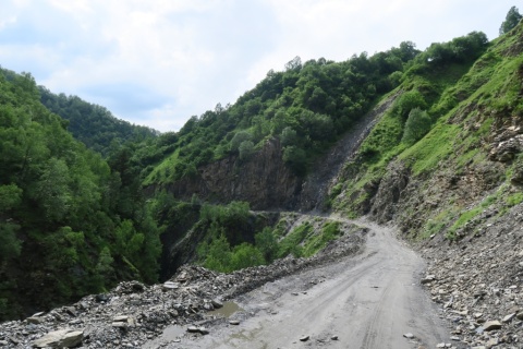 8_6_Mestia_Ushguli_road_10