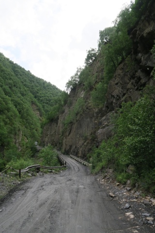 8_6_Mestia_Ushguli_road_16