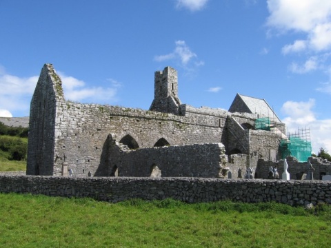 Burren_31_CorcomroeAbbey