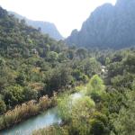 87Olympos_valley