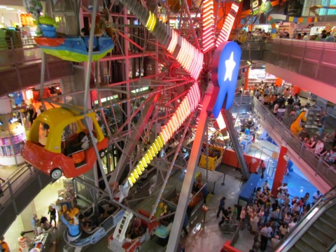 NYC_62_Manhattan_Midtown_Times_Square_44_ToysRUs