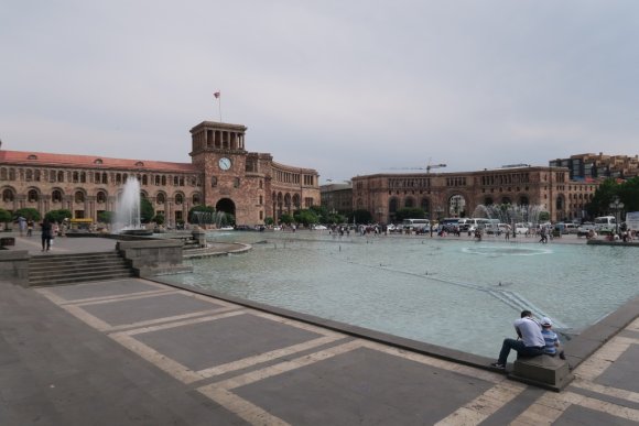 1_Yerevan_0_Republic_Square_3