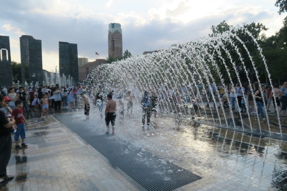 1_Yerevan_6_Downtown_Park_2