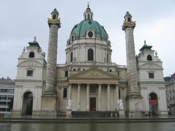 s_72KarlsKirche02