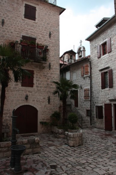 Kotor_town_20