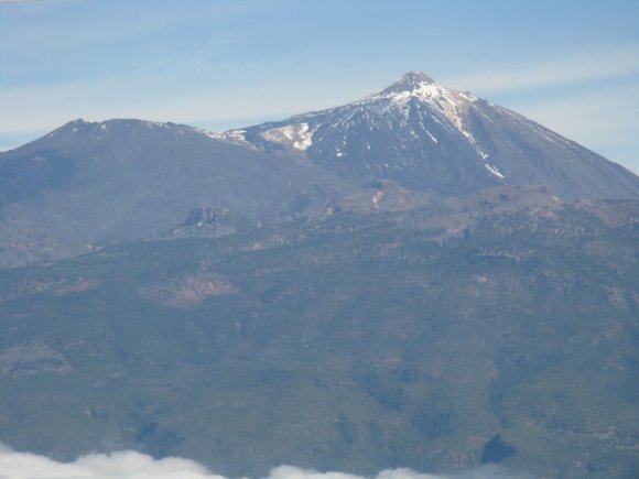 Tenerife_from_sky_08