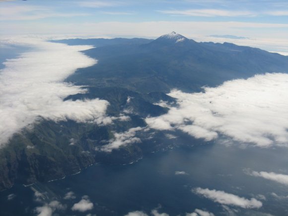 Tenerife_from_sky_14