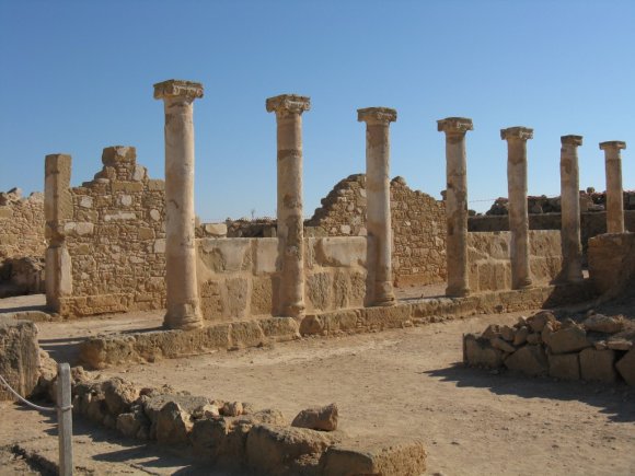 4e_Pafos_Archeological_10