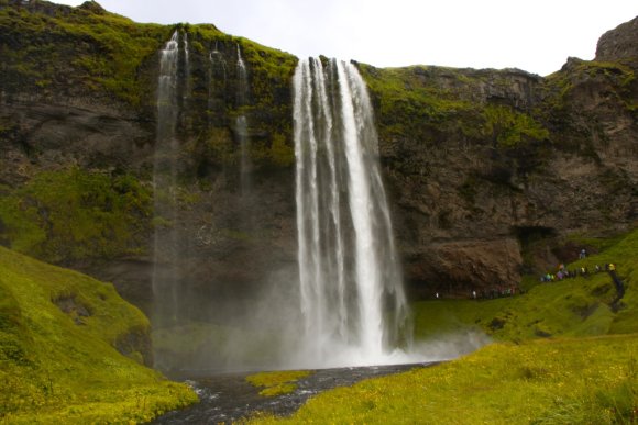 1Seljalandsfoss_12_lr