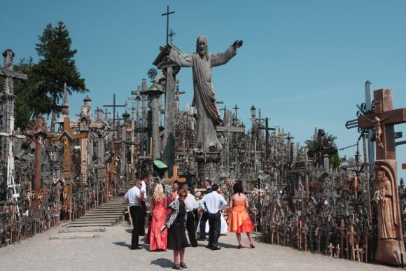 2_Hill_of_crosses_39