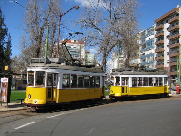 Lisbon_706_Tram