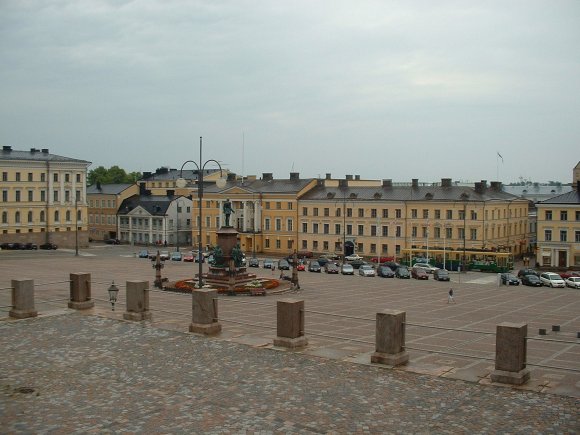 56FHelsinki_Place_du_Senat240