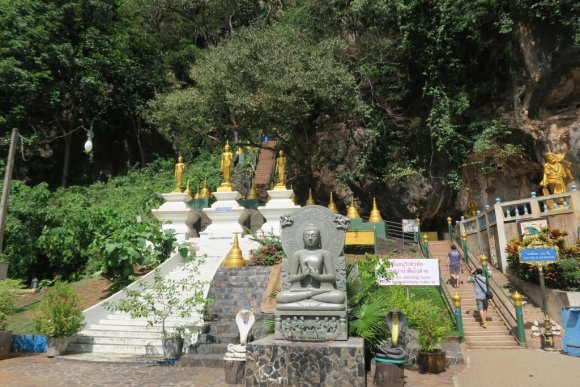 Krabi_526_Tiger_temple